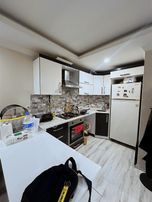 Son Fiyat Üniversity Sitesinde Cadde Cepheli Daire