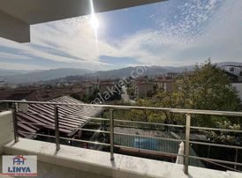 Kocaeli Gölcük Şirinköy De 4+1 Satılık Tiriplex Bahçeli Villa