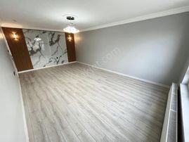 Şentürk Gayrimenkul'den Karapürçek Eyüp Cami Mevk 2. Kat Yapılı