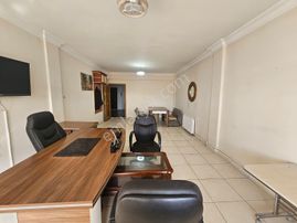 Turkuazdan Kent Meydanı Karşısı Arısitesinde Eşyalı Satılık Ofis