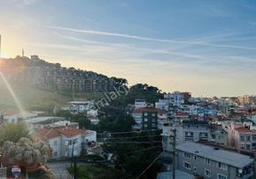 Narlıdere Atatürk Mh. Denız Manazaralı Satılık Trıpleks Bina