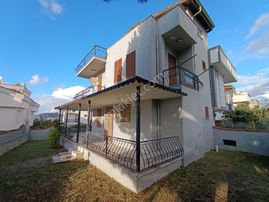 Karaova'da Panaromik Manzaralı Site İçinde 4+1 Satılık Villa