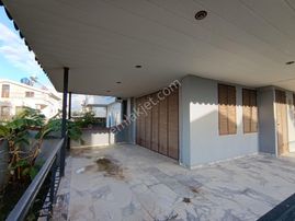 Karaova'da Panaromik Manzaralı Site İçinde 4+1 Satılık Villa