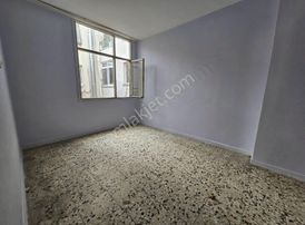 Genç Emlak'tan Sağlık Mah. Kiralık 3+1 Daire.