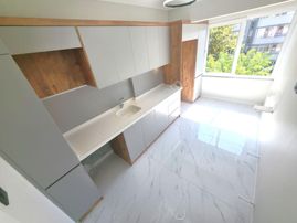 🌺aygül'den Merkezi Lokasyonda🌺 İçi Full Yapılı Yeşil Alan Manzaralı Denize Yakın 2+1 Satılık Daire