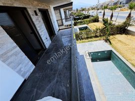 Kuşadası Davutlarda Deniz Doğa Manzaralı Villa