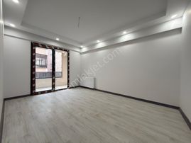 Salih Emlak 'tan Güney Cephe 2+1 Çift Cephe 1.2.3.5.kat Daireler