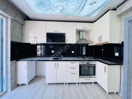 Öz.maşallah Dan Keciören Karakayada Çook Acill Satılık 3+1 Asansör + İskanlı