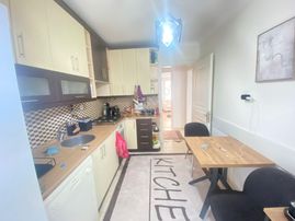 Buca Fırat Mah Migros Yakını Acil Satılık Ara Kat 3+1 Köşe Daire