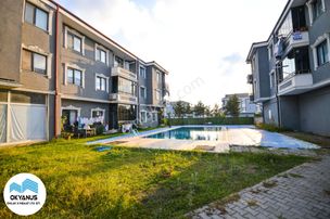 Sakarya Karasu'da Satılık Havuzlu Sitede 2+1 Daire