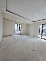 Valleyden Rumeli Mah'den Site İçi 2+1 Havuzlu, Yerden Isıtmalı