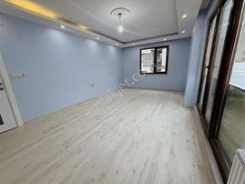 Çırçır Mahallesi 2+1 Kat-1 / 80m2 Metroya Yürüme Mesafesinde...