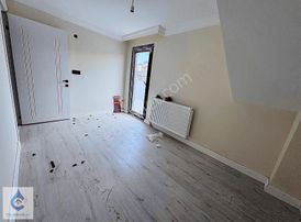 Çayırova Emek Mah. Bosna Cadde Üzeri Satılık 4+1 Dublex