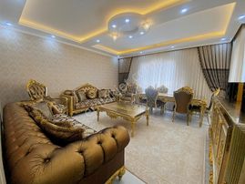 Ayalp Gayrimenkul'den Merkezi Konumda Bakımlı Müstakil Ev