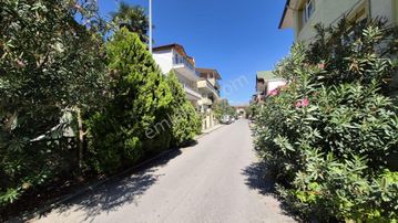 Adapazarı Mükemmel Konumda Daire Fiyatına Satılık Bina