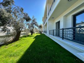 ꧁akçay Ay Emlaktan꧂güre'de Lüks Sitede Kuş Çıvıltılarıyla Huzur Bulacağınız Satılık 2+1 Şık Daire