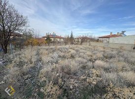 Çay İlçemiz Eber Kasabasında Müstakil Satılık Ev