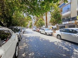 Doktorlar Caddesi Yakını Cadde Üzeri Düz Ayak Satılık Dükkan