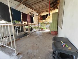 Yatırıma Uygun Kaçırılmayacak Müstakil Ev Hisseli Köşe Parsel