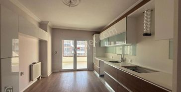 Trabzon Yomra Kaşüstü Şanaevlerin'de Kiralık 3+1 Deniz Manzaralı Daire