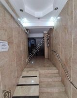 Esat Başak Sokak Genç Binada Boş 3+1 Kombili , Otoparklı