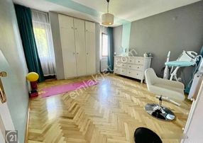 Erdemkent’te Satılık Büyük Bahçeli, Geniş A Tipi Villa