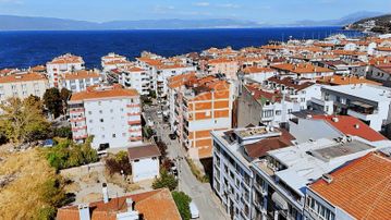 Güzelyalıda Deniz Manzaralı 4+1 Komple Eşyalı Satılık Daire