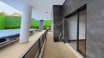 Meydan Suitte Bahçeli | 2+1, 130 M², Yüksek Tavan