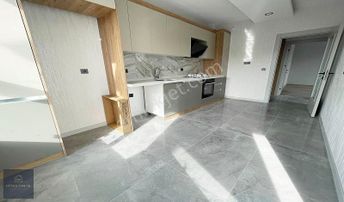 Yenikent Güneş Emlak*siteler Bölgesine Yakın Geniş 2+1