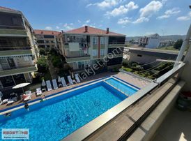 Karasu'da Hastaneye 3 Dakika Havuzlu Eşyalı 1+1 Kiralık Daire