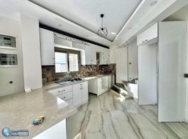 Kadınlar Denizi 4+1 Havuzlu Site Doğalgazlı