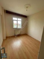 100. Yılda Öğretmenler Sitesinde Kiralık 3+1 Eşyasız Daire