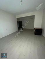 100.yıl Kılavuzlar Mevkiinde Kısmi Eşyalı Kiralık 4+1 Daire