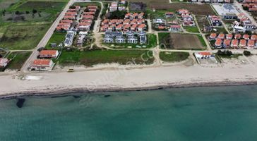 Nezih Bölgede Bahçeli Müstakil Denize 1 Dakika Mesafede Villa