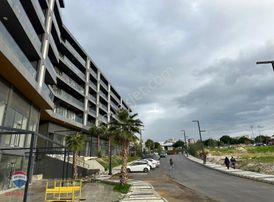 33 Aliağa Siteler Mah. Sıfır, Manzaralı Havuzlu Sitede 2+1