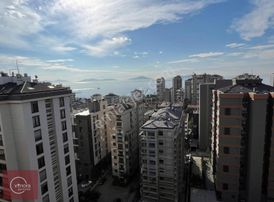 Suadiye'de Bağdat Caddesine Komşu,kapanmaz Deniz Manzaralı 3+1