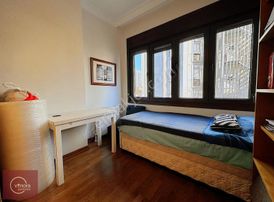 Suadiye Sahil'de 102m² Net Çift Balkonlu E.banyolu,boş,geniş 3+1