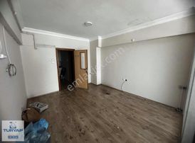 Turyap'tan Yalova Merkez'de Ön Cephe Heykele Yakın Kiralık Ofis