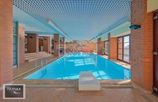 Remax7tepe'den Şehir Manzaralı Kapalı Havuzlu Satılık Villa