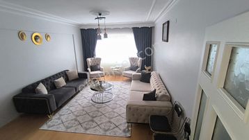 Yılmaz Gayrimenkulden Ful Yapılı 1 Kat Geniş Şahane Daire Kacırılmayacak 3+1 Fırsat Dairesi