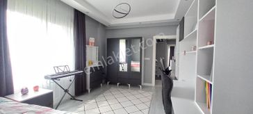 Mir'den Balıkesir Şehir Mrk. Mükemmel Müstakil 6+1 Satılık Villa