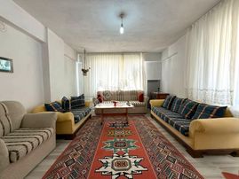 Yükselden İkizçay'da Satılık Ayrı Mutfaklı Köşe Cepheli D.gazlı 2+1daire