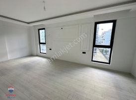 Remax Modern Bülent Ak'dan Atatürk Bulvarında Satılık 3+1 Daire