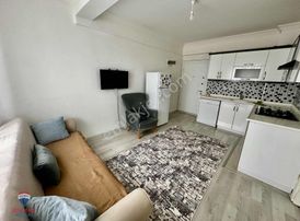 Cihan Çaylan'dan Tramvaya Yakın Eşyalı Kiralık 1+1 Daire