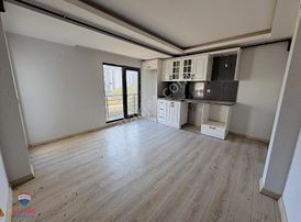 Remax Modern Onur Çibikci'den Okula Yakın 1+1 Kiralık Daire