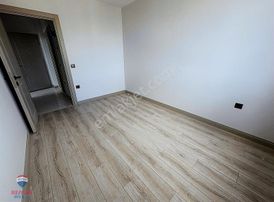 Remax Modern Bülent Ak'dan Sahilde Satılık 2+1 Daire