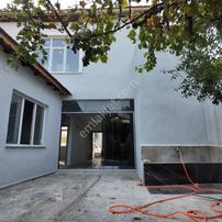 Efendi Mahallesinde Tarihi Dokuya Sahip Müstakil Dubleks Ev