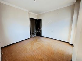 Konyaaltı Hurma Mah Ara Kat 2+1 Kiralık