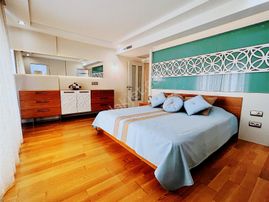 Denize Sıfır Özel Mimari Tasarımlı Ultra Lüks 2,5+1 Satılık