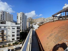 Konyaaltı Hurma'da Site İçinde Satılık 4+1 D.gazlı Çatı Dubleks